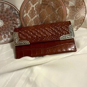 Brighton wallet